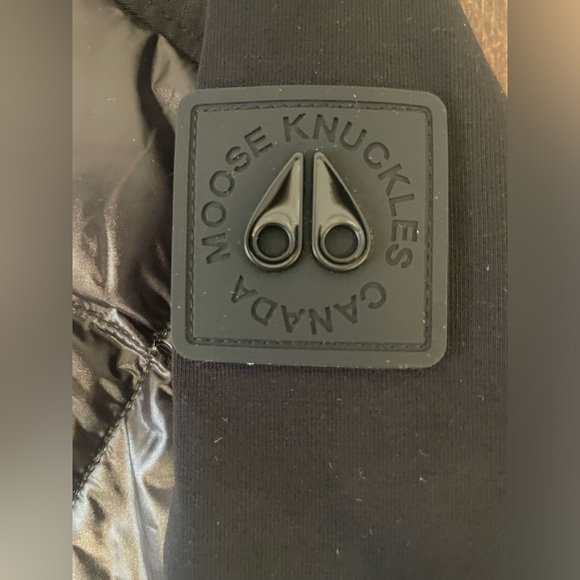 NWT Men’s Moose Knuckles Hoyt bomber black zip up jacket. Puffer/sweater - Picture 6 of 7